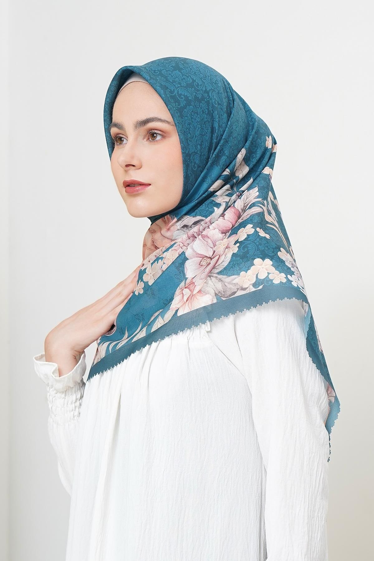 Feathers — Signature Hijab