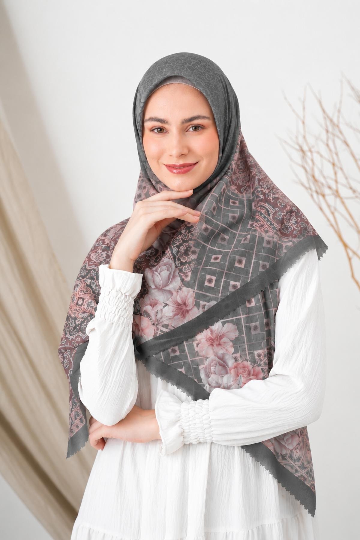 Haramain Blossom — Signature Hijab